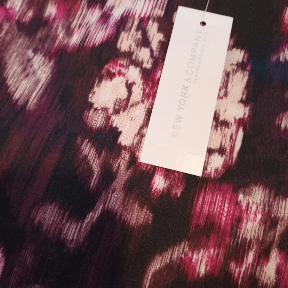 2 Skirts New York & Company Pink and Black Floral Skirs. NWT - Picture 3 of 13